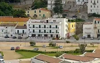 Albano Hotel 3*